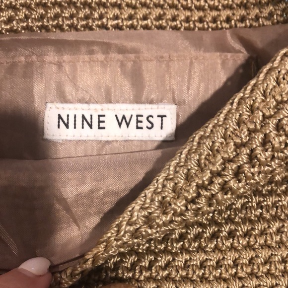 Nine west macramé envelope clutch. - Picture 2 of 3